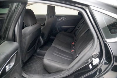 2016 Chrysler 200 LX