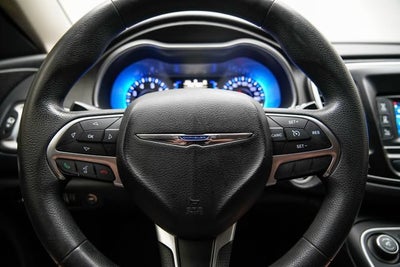 2016 Chrysler 200 LX