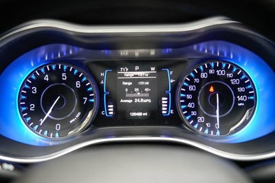 2016 Chrysler 200 LX