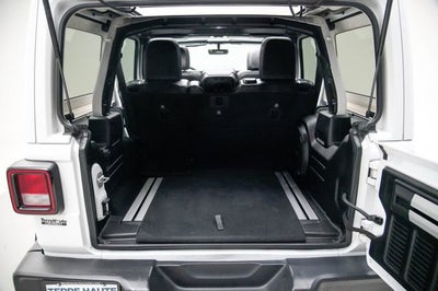 2019 Jeep Wrangler Unlimited Sahara Altitude 4x4