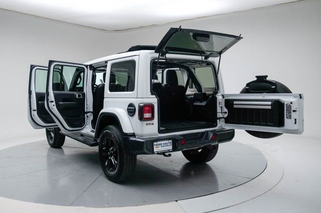 2019 Jeep Wrangler Unlimited Sahara Altitude 4x4
