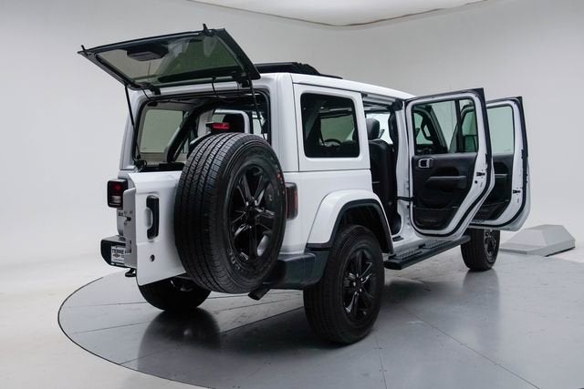 2019 Jeep Wrangler Unlimited Sahara Altitude 4x4