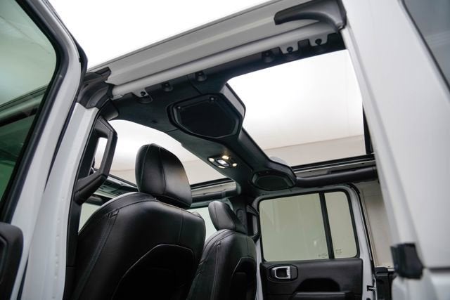 2019 Jeep Wrangler Unlimited Sahara Altitude 4x4