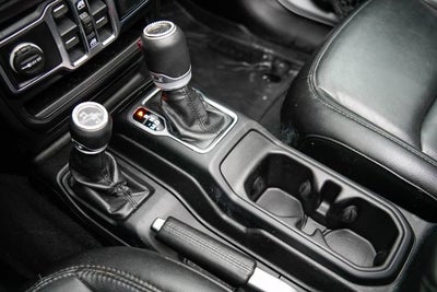 2019 Jeep Wrangler Unlimited Sahara Altitude 4x4