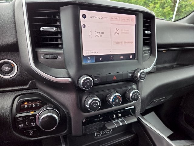 2022 RAM 1500 Big Horn Crew Cab 4x4 5'7" Box
