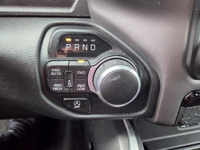 2022 RAM 1500 Big Horn Crew Cab 4x4 5'7" Box
