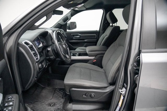 2022 RAM 1500 Big Horn Crew Cab 4x4 5'7" Box