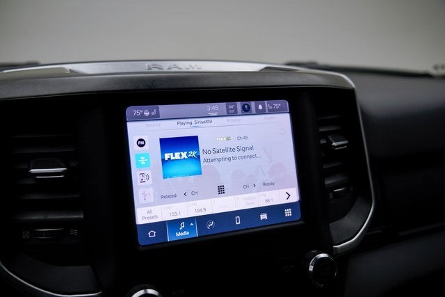 2022 RAM 1500 Big Horn Crew Cab 4x4 5'7" Box