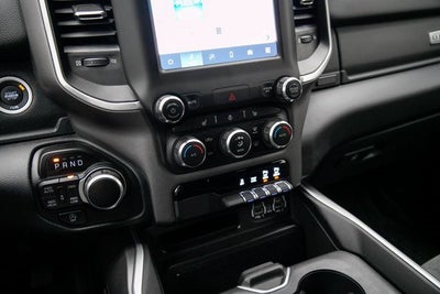 2022 RAM 1500 Big Horn Crew Cab 4x4 5'7" Box