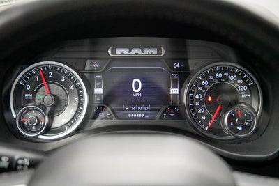 2022 RAM 1500 Big Horn Crew Cab 4x4 5'7" Box