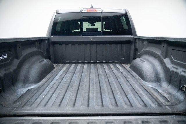 2022 RAM 1500 Big Horn Crew Cab 4x4 5'7" Box