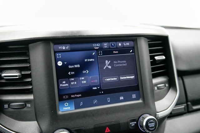 2022 RAM 1500 Big Horn Crew Cab 4x4 5'7" Box