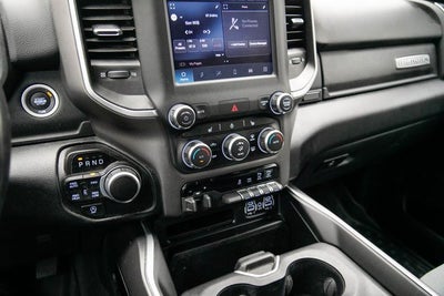 2022 RAM 1500 Big Horn Crew Cab 4x4 5'7" Box