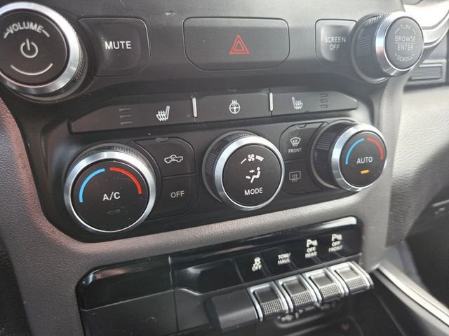 2019 RAM 1500 Big Horn/Lone Star Crew Cab 4x4 5'7" Box