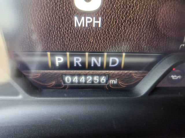 2023 RAM 1500 Laramie Crew Cab 4x4 5'7" Box