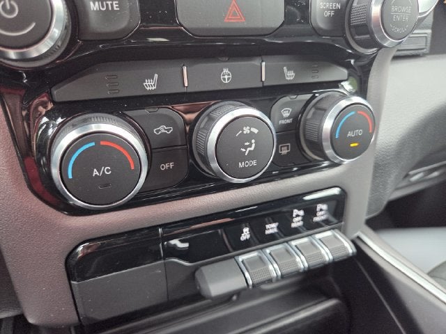 2023 RAM 1500 Big Horn Crew Cab 4x4 6'4" Box