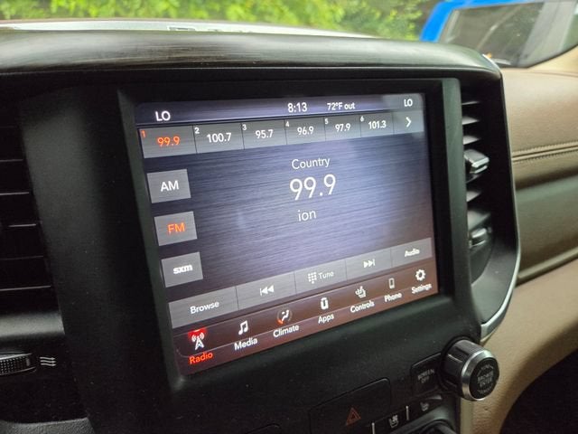 2019 RAM 1500 Laramie Crew Cab 4x4 6'4" Box