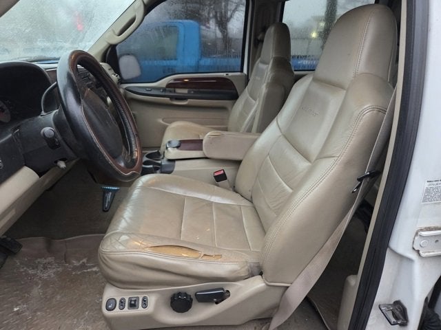 2005 Ford Super Duty F-350 DRW XL