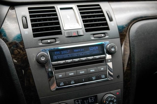 2011 Cadillac DTS Base