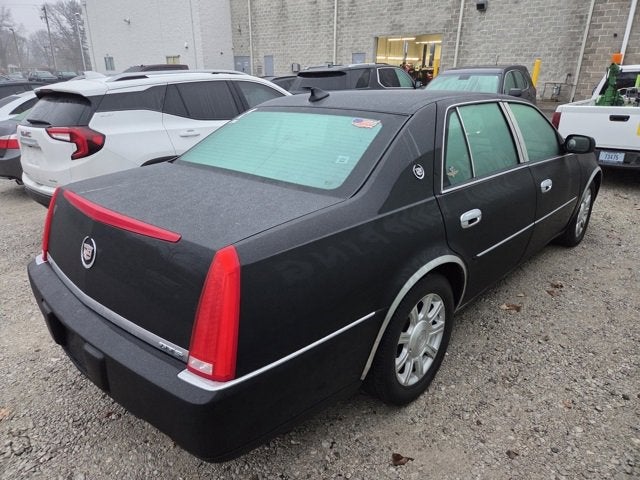 2011 Cadillac DTS Base