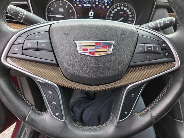 2017 Cadillac XT5 Platinum AWD
