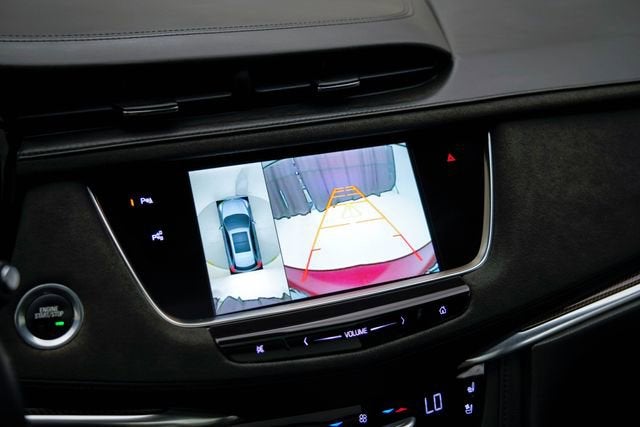 2017 Cadillac XT5 Platinum AWD