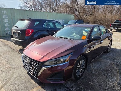 2024 Nissan Altima SV FWD