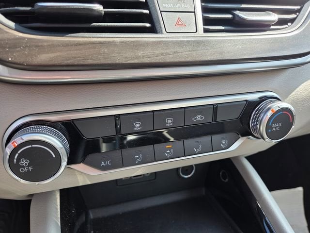 2024 Nissan Altima SV FWD