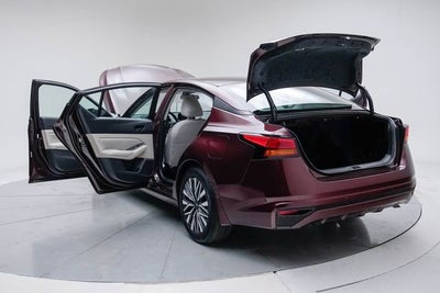 2024 Nissan Altima SV FWD