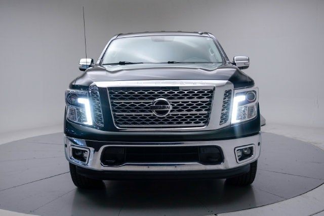 2019 Nissan TITAN SL