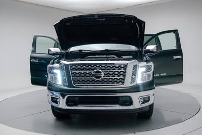 2019 Nissan TITAN SL