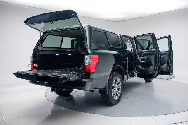 2019 Nissan TITAN SL