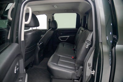 2019 Nissan TITAN SL