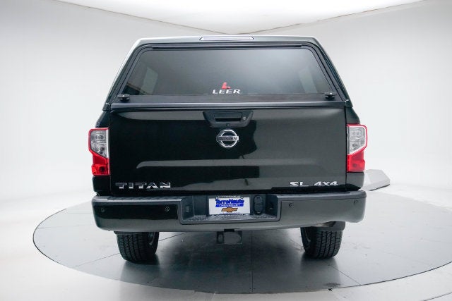 2019 Nissan TITAN SL
