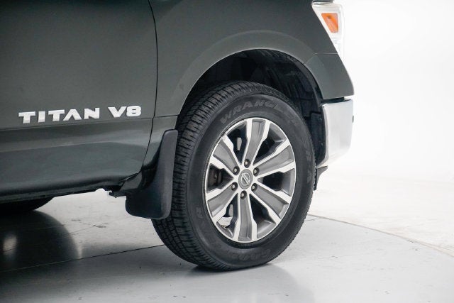 2019 Nissan TITAN SL
