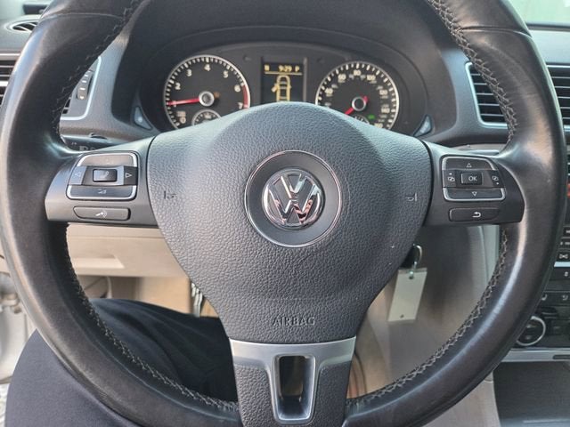 2012 Volkswagen Passat 2.5L SE