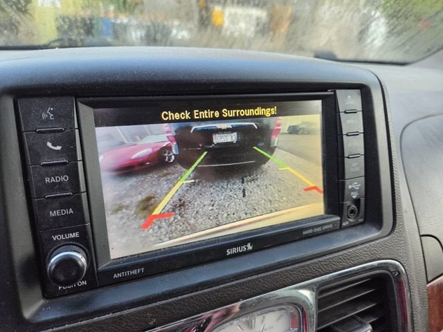 2016 Chrysler Town & Country Touring