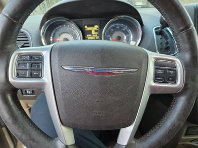 2016 Chrysler Town & Country Touring