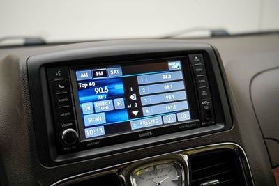 2016 Chrysler Town & Country Touring