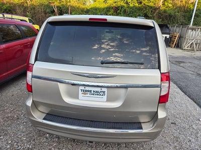 2016 Chrysler Town & Country Touring
