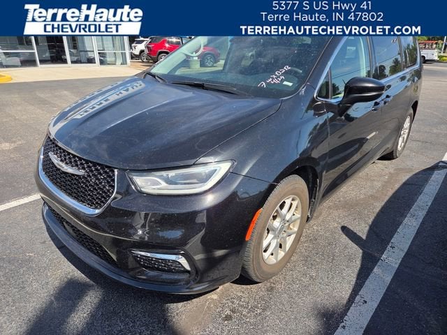 2023 Chrysler Pacifica Touring L's photo