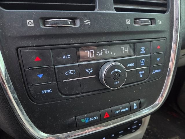 2012 Chrysler Town & Country Touring-L