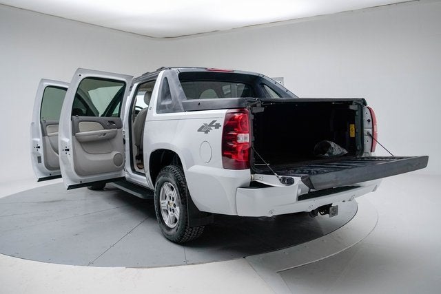 2011 Chevrolet Avalanche LT