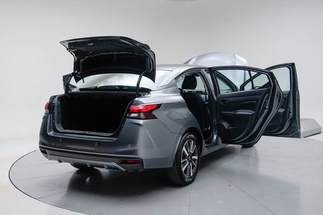 2024 Nissan Versa SV
