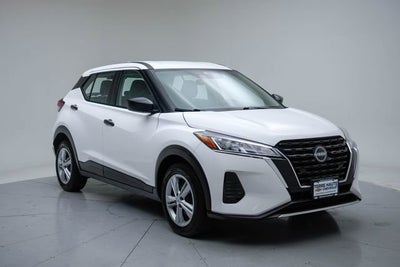 2022 Nissan Kicks S Xtronic CVT