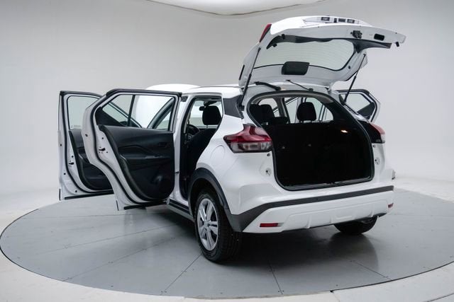 2022 Nissan Kicks S Xtronic CVT