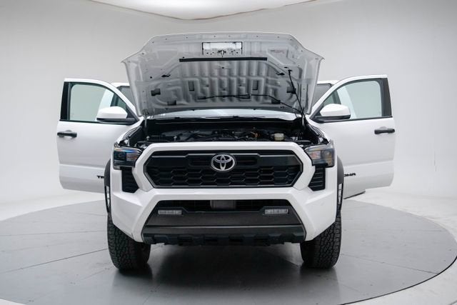 2024 Toyota Tacoma 4WD SR5