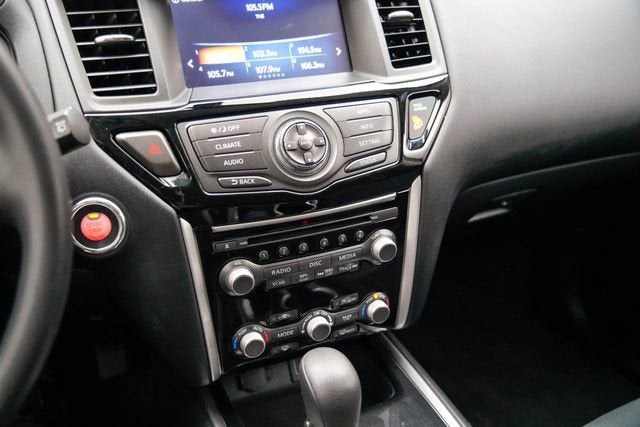 2019 Nissan Pathfinder S