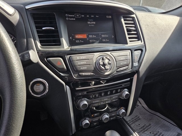 2019 Nissan Pathfinder S