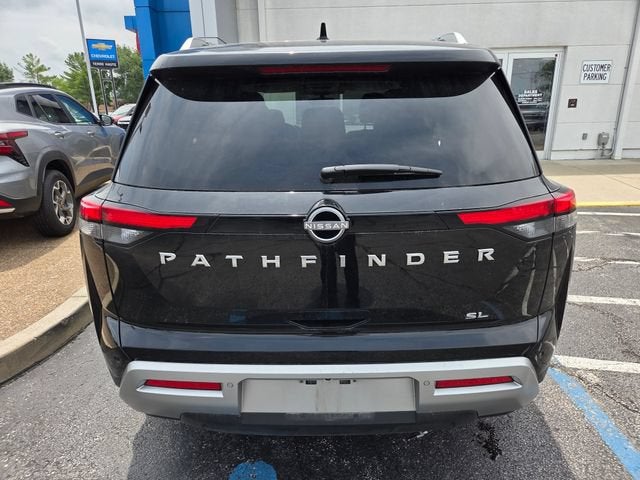 2025 Nissan Pathfinder SL